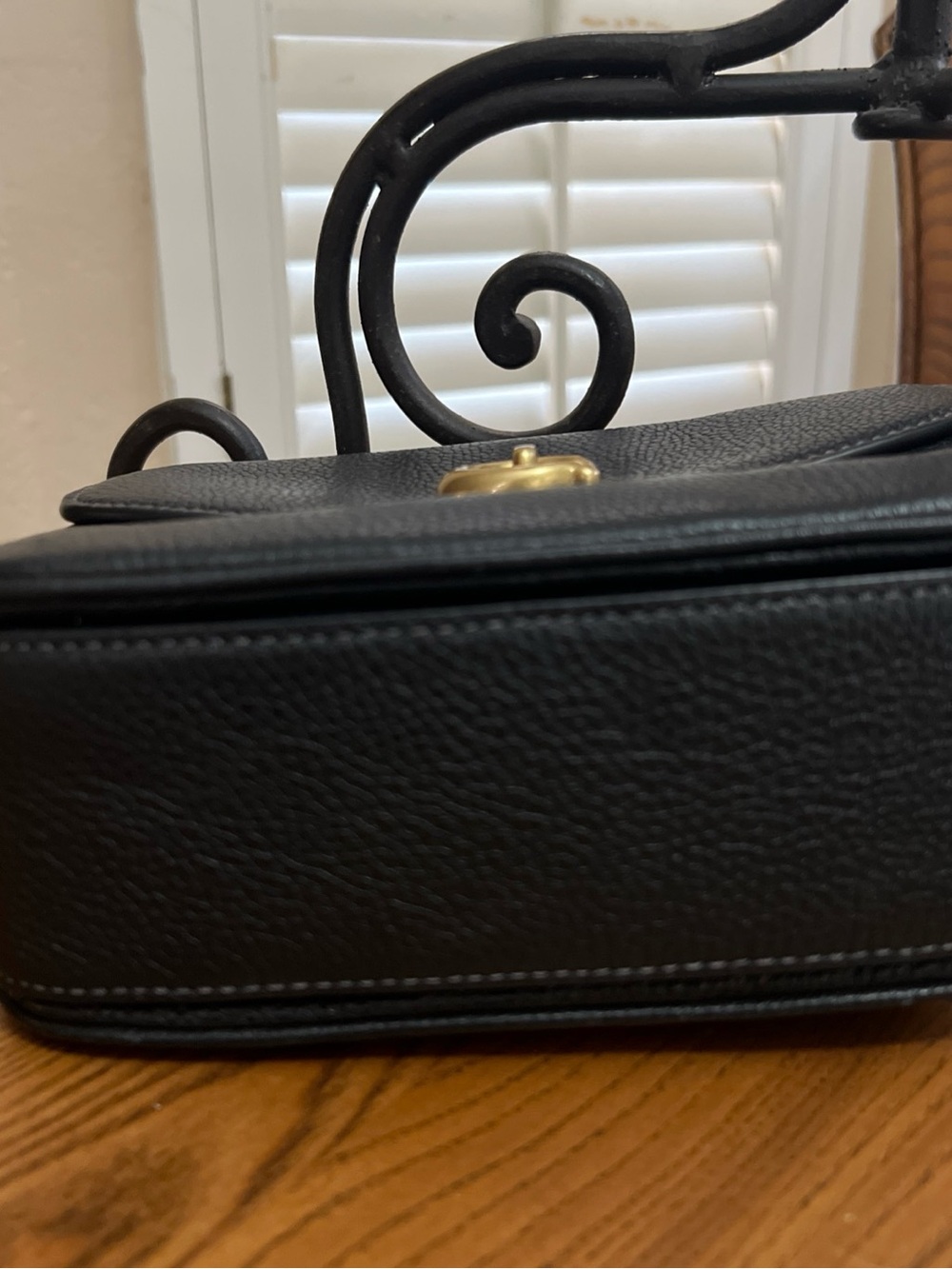 Coach Black Pebbled Leather Shoulder Bag with Gold-Tone Chain - Picture 4 of 9